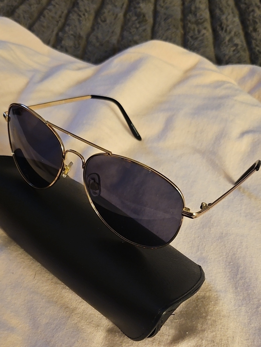 DIFF AVIATOR DESIGNER SUNGLASSES!!  NEW